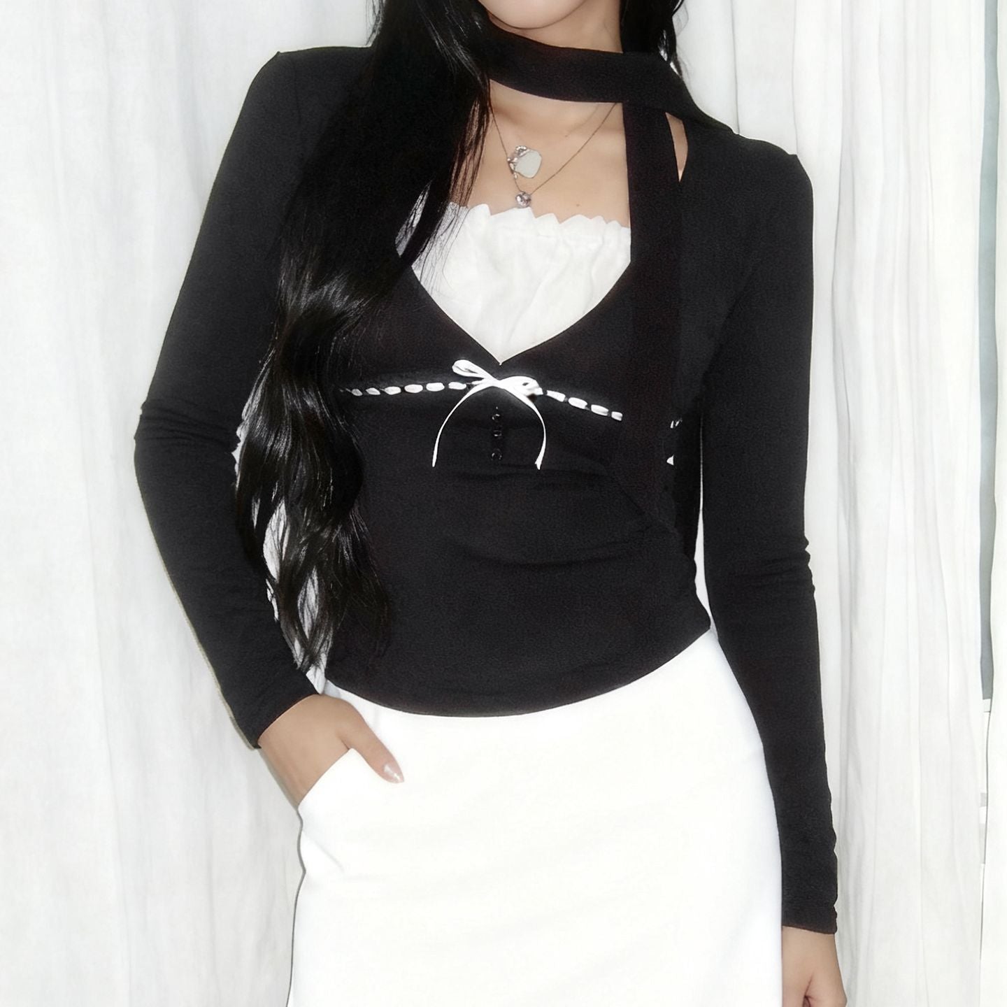 Cute Feminine Style Bow Tie V-Neck Faux Two-Piece Slim Fit Crop Long Sleeve Neck Scarf T-Shirt Simple Basic Top