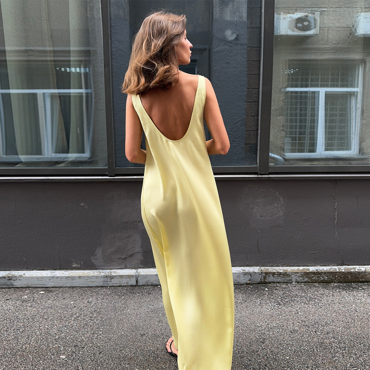 Casual sleeveless elastic satin dress for women