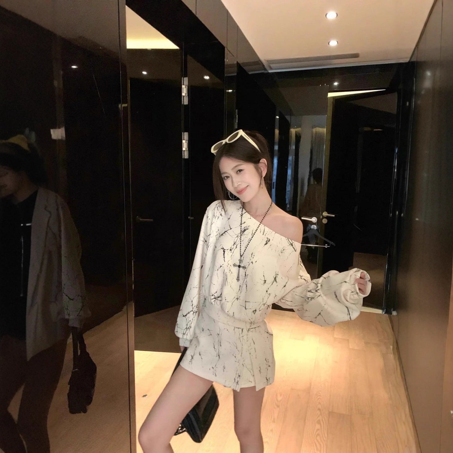 Asymmetrical Shoulder Long Sleeve  Hooded Sweatshirt High Waist Bodycon Skirt Women's 2-Piece Set