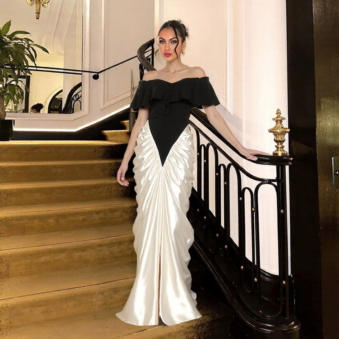 Hip-Hugging Contrast Elegance Dress