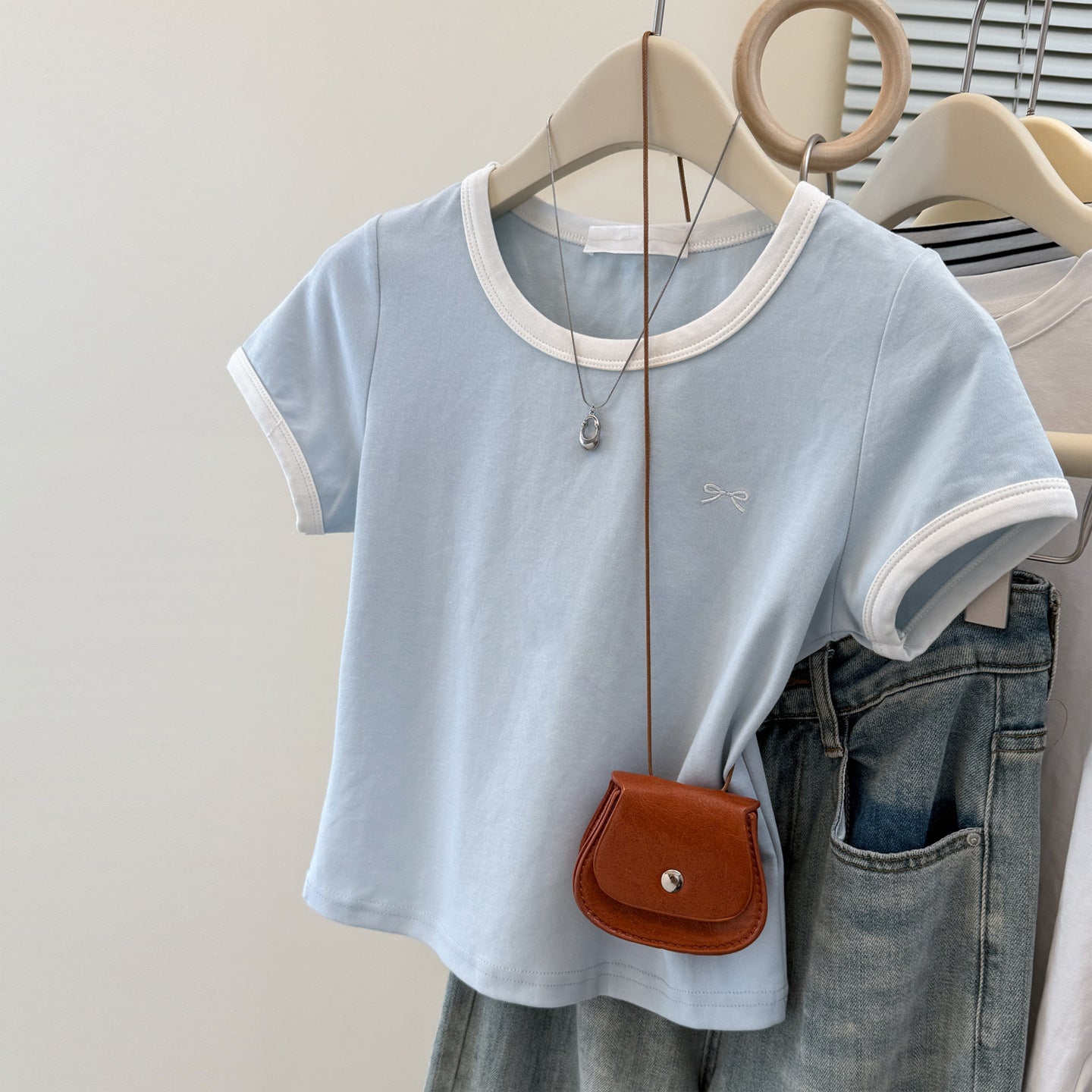 Style Short Sleeve T-Shirt for Women, Slim Fit Korean Version Embroidered Crop Top