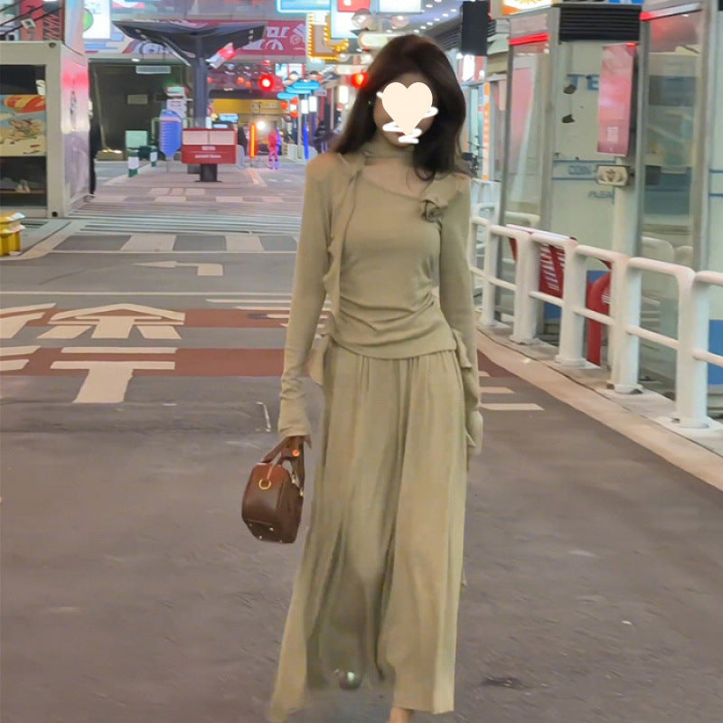 Petite Friendly Long Sleeve Dress