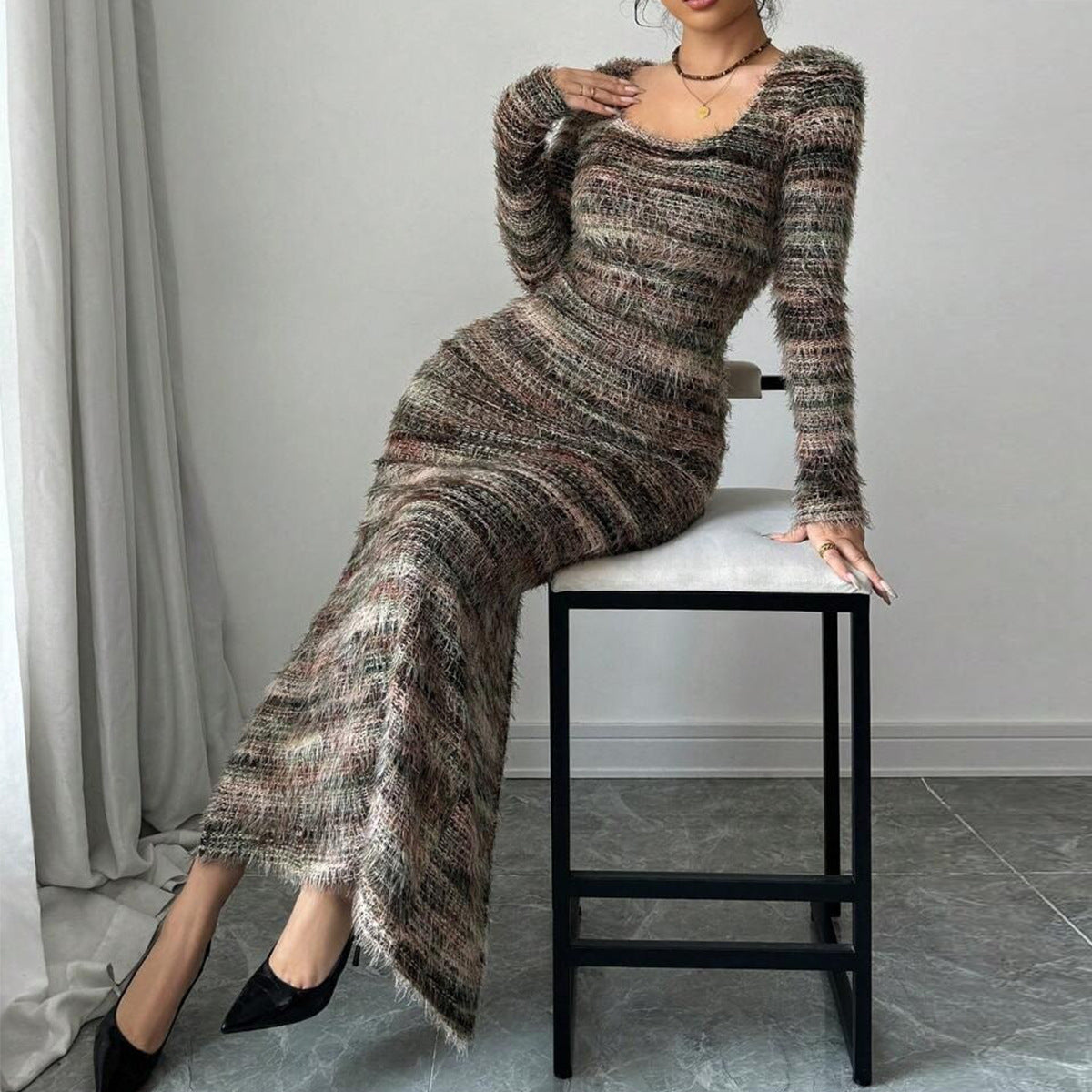 Slim fit slit round neck yarn dyed dress for women