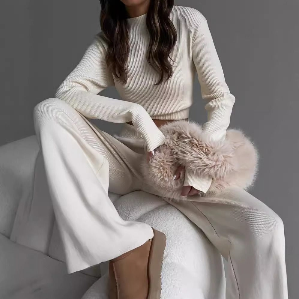 Elegant casual set with long-sleeved crop top