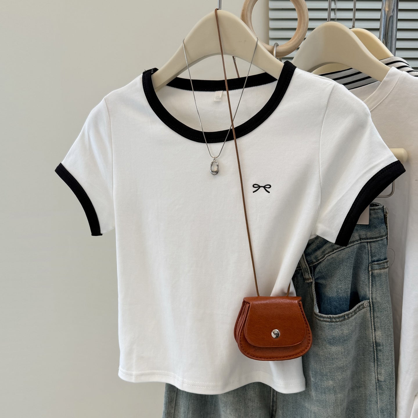 Style Short Sleeve T-Shirt for Women, Slim Fit Korean Version Embroidered Crop Top
