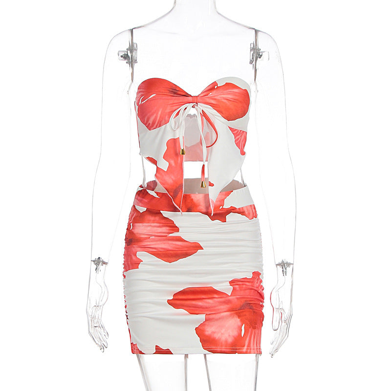 Printed sexy strapless lace up top with pleats hip hugging short skirt set