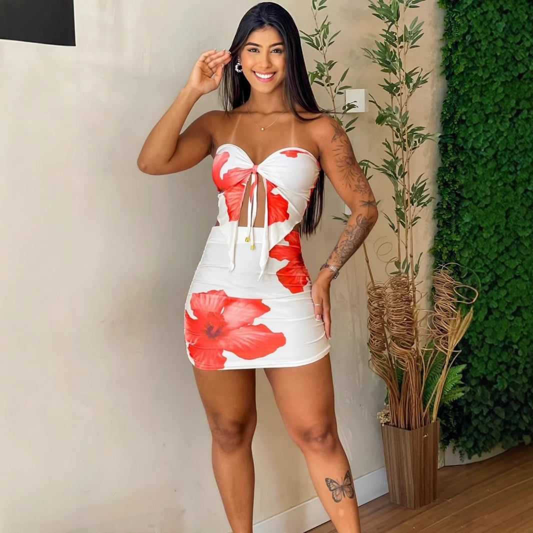 Printed sexy strapless lace up top with pleats hip hugging short skirt set