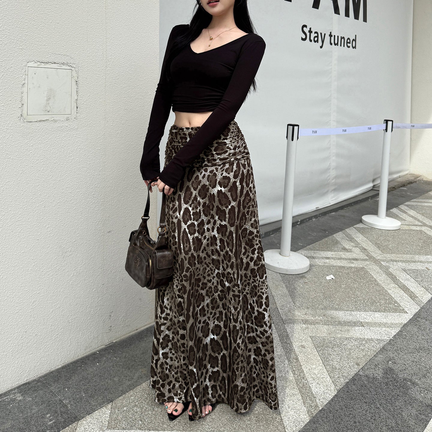 V-neck top leopard print skirt set minimalist casual set long skirt