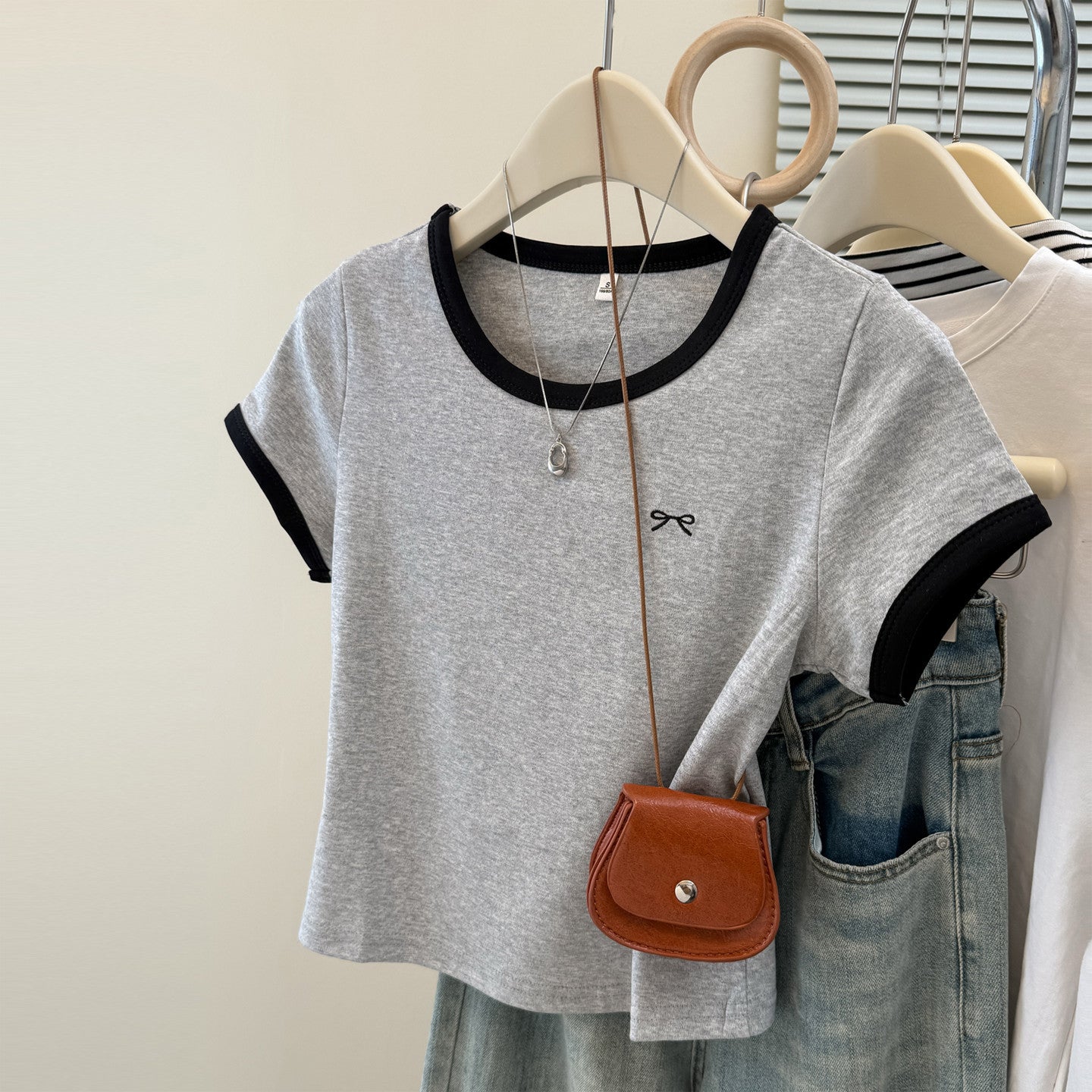 Style Short Sleeve T-Shirt for Women, Slim Fit Korean Version Embroidered Crop Top