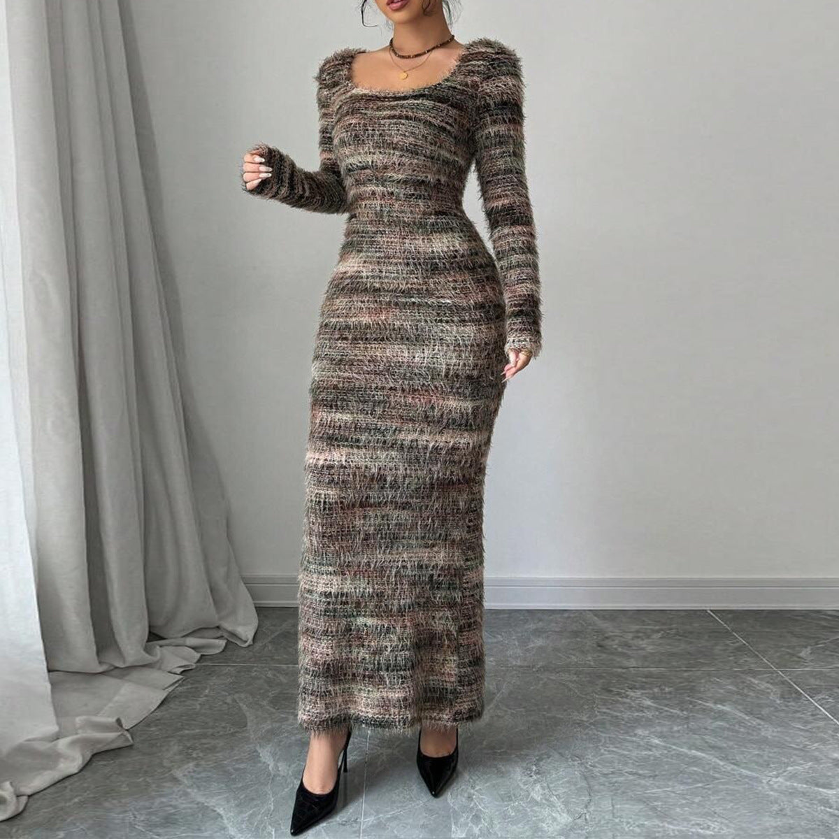 Slim fit slit round neck yarn dyed dress for women
