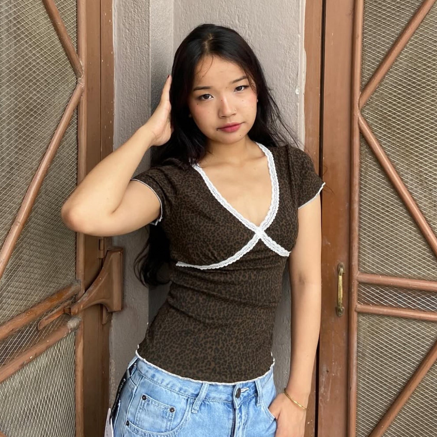 Vintage Leopard Lace Trim V-Neck Short Sleeve T-Shirt Elegant Close-Fit Crop Top