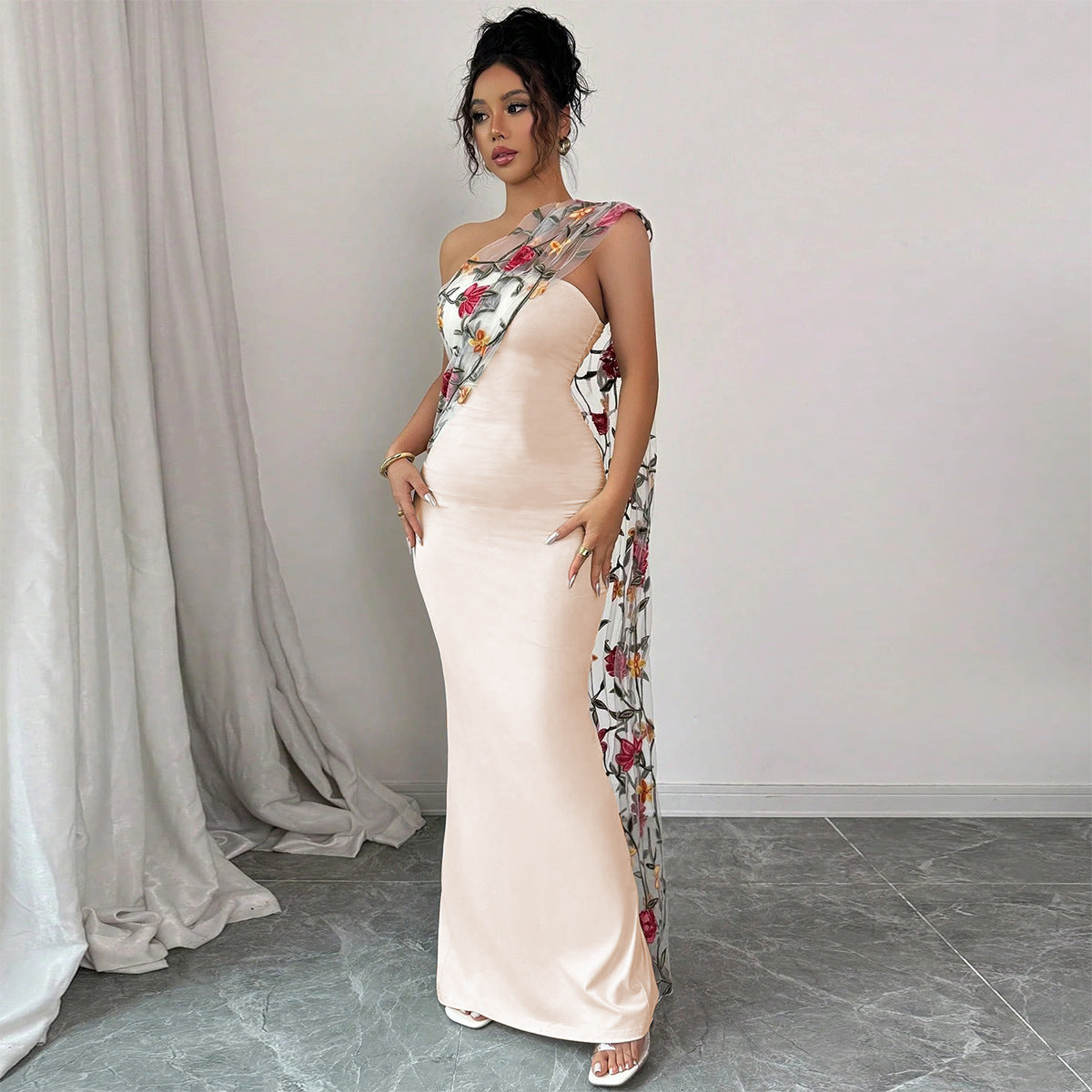 Tailored backless contrasting strapless dress for women